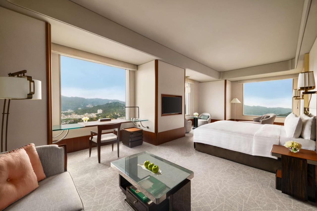 Shangri-La Far Eastern, Taipei Exterior photo Deluxe Room