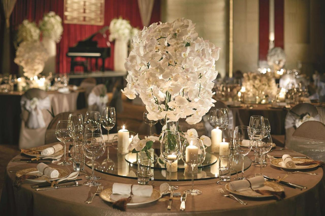 Shangri-La Far Eastern, Taipei Exterior photo Wedding reception at The Ritz-Carlton, Dubai